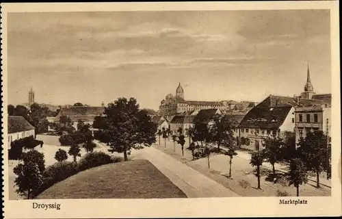 Ak Droyßig im Burgenlandkreis, Blick auf den Markt