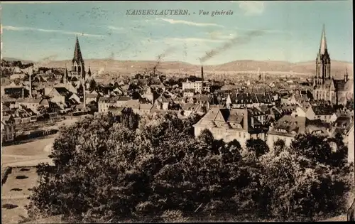 Ak Kaiserslautern in der Pfalz, Gesamtansicht mit 2 Kirchen
