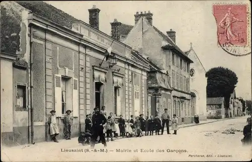 Ak Lieusaint Seine et Marne, Mairie et Ecole des Garcons