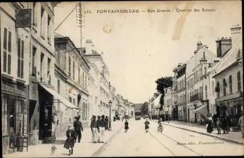 Ak Fontainebleau Seine et Marne, Rue Grande, Quartier des Suisses