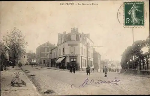Ak Saint Cyr Yvelines, La Grande Place