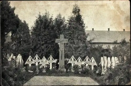 Ak Weißbach Amtsberg im Erzgebirge, Krieger Gedächtnisstätte auf dem Friedhof