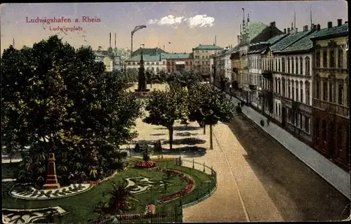 Ak Ludwigshafen am Rhein Rheinland Pfalz, Ludwigsplatz, Häuser, Garten