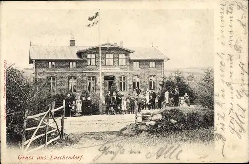Ak Luschendorf Ratekau in Holstein, Gebäude, Anwohner, Fahne