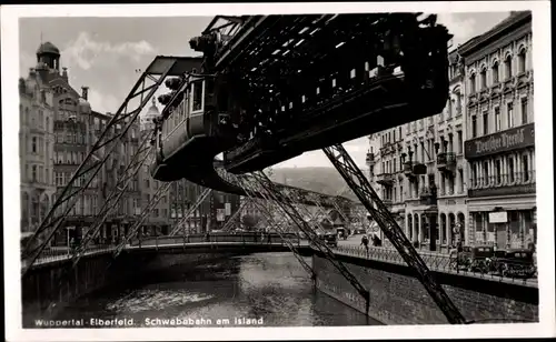 Ak Wuppertal in Nordrhein Westfalen, Schwebebahn am Island