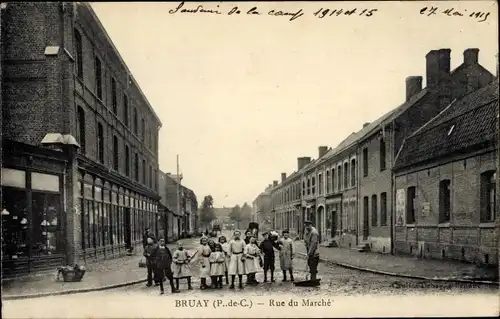 Ak Bruay la Buissière Pas de Calais, Rue du Marche