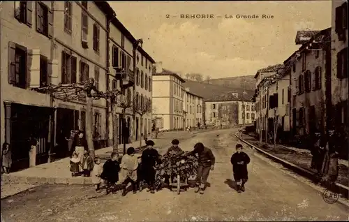 Ak Behobie Urrugne Pyrénées Atlantiques, La Grande Rue