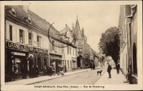 Ak Neuf Brisach Neubreisach Elsass Haut Rhin, Rue de Strasbourg, Grand Bazar