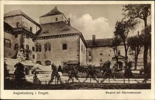 Ak Augustusburg im Erzgebirge, Burghof mit Märchenbrunnen