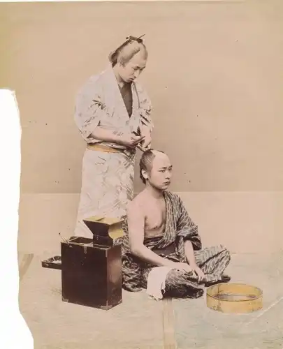 Foto Japaner beim Frisör, Portrait, traditionelle Frisur
