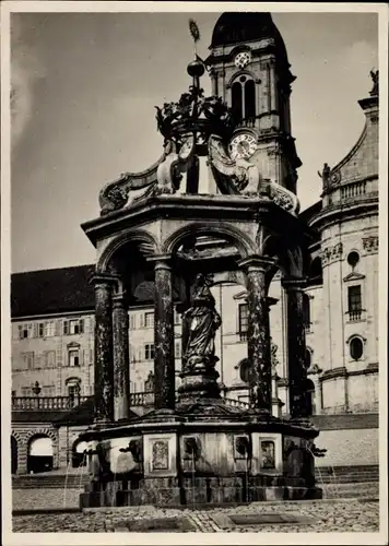 Foto Einsiedeln Kanton Schwyz Schweiz, Kloster, Marienbrunnen