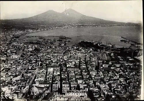 Foto Napoli Neapel Campania, Panorama mit Vesuv