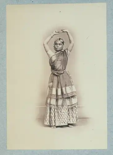 Foto Singapur, Tänzerin, Schmuck, Rock, um 1880