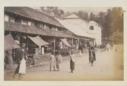 Foto Colombo Sri Lanka Ceylon, Straßenpartie, Geschäfte, Kinder, um 1880