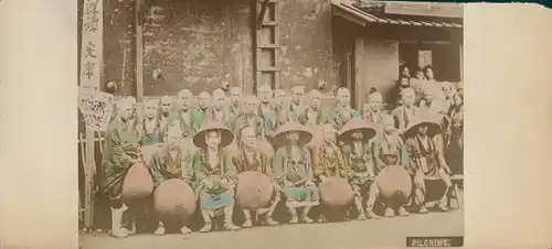 Kabinett Foto Gruppenbild Japaner in traditioneller Tracht