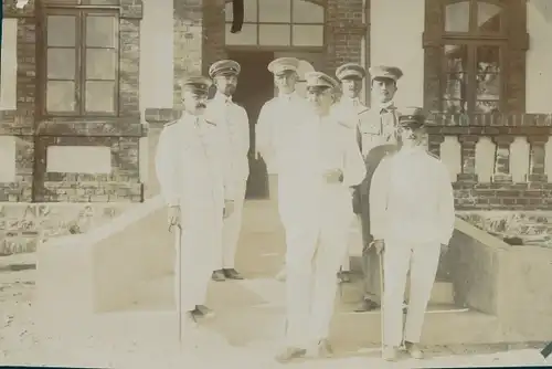 Foto Lüderitz Namibia, DSWA, Mitglieder der Kolonialen Schutztruppe, Gruppenbild, Schirmmütze