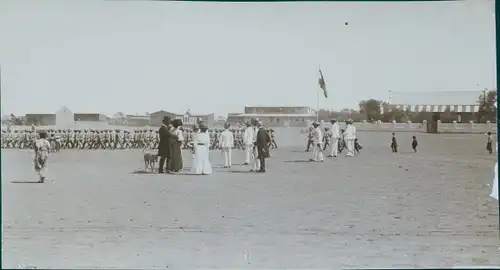 Foto Keetmannshoop Namibia, DSWA, Kaisergeburtstag 1908, Schutztruppler, Damen mit Hund