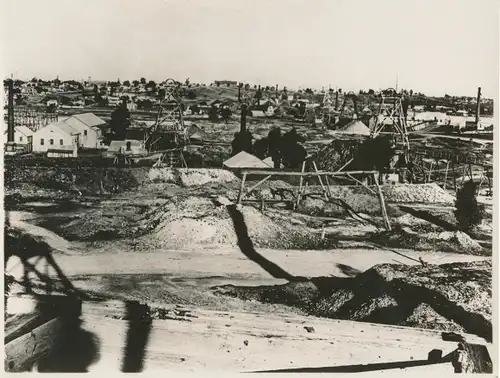 Foto Bendigo Victoria Australien, Erdölfelder, Bohrtürme