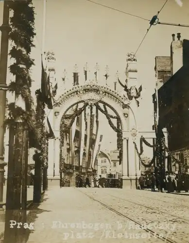 Foto Praha Prag Tschechien, Ehrenbogen, Radetzkyplatz, Kleinseite