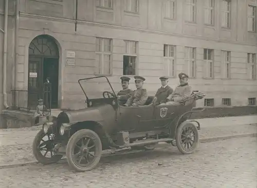 Foto Olsztyn Allenstein Ostpreußen, Auto, Deutsche Soldaten, Offiziere, Kaiserreich