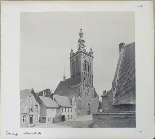 Riesen Foto Gdańsk Danzig, um 1870, Katharinenkirche, Außenansicht, Straßenpartie