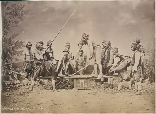 Foto Osmanisches Reich, um 1880, Feuerwehr, Wasserpumpe, Fotograf G. Berggren
