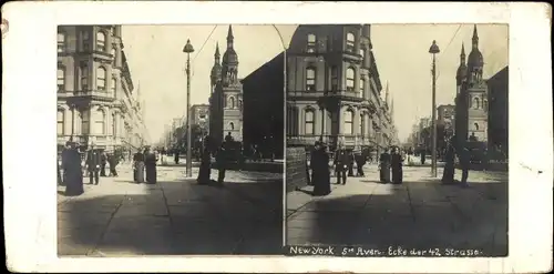 Stereo Foto New York City, 5th Ave. 42nd Street, Frau neben Kirchenmodell