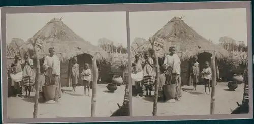 Stereo Foto Gambia, Einheimische, Dorfpartie, Frau und Kinder, Strohhütt, Weltreise 1914