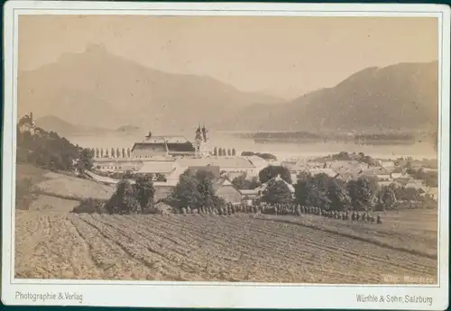 Kabinettfoto Mondsee Oberösterreich, Gesamtansicht, um 1890