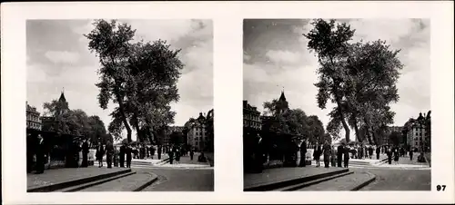 Stereo Foto Paris, La Seine, Frequente des etudiants et des collectionneurs, Le quai