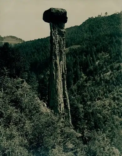 Foto 1908, Erdpyramide von der Rittnerbahn gesehen, bei Bozen Bolzano Südtirol