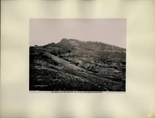 Foto um 1880, Verna  Arezzo Toscana, Casentino-Tal, Panoramablick auf Sacro Monte mit Kloster