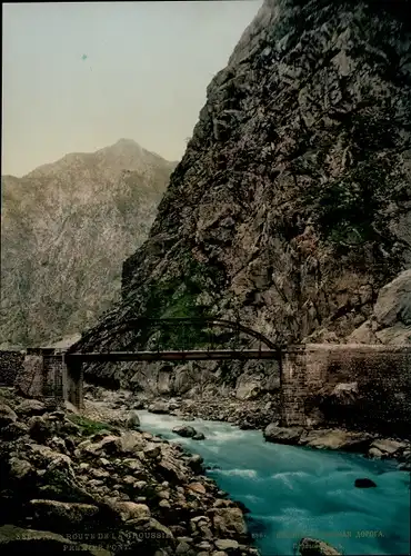 Foto Wojenno Grusinskaja doroga, Georgische Heerstraße, Erste Brücke