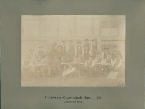 Foto Hasle Kanton Luzern, Hornussergesellschaft Hasle, Gruppenaufnahme 1911