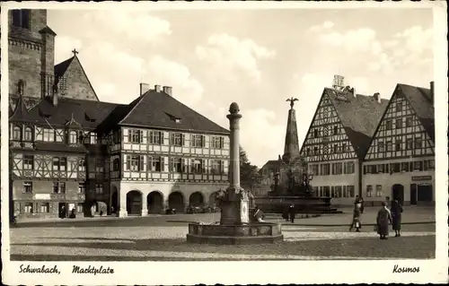 Ak Schwabach in Mittelfranken Bayern, Marktplatz, Kriegerdenkmal