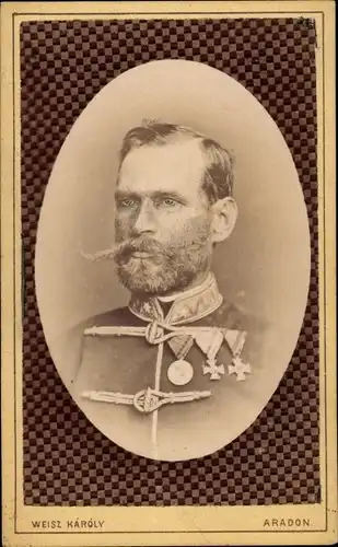 CdV Rumänischer ? General in Uniform, Portrait, Orden