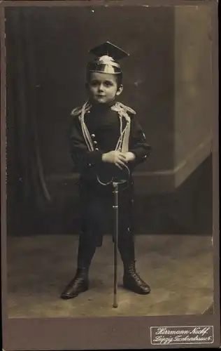 Kabinettfoto Junge in Uniform, Portrait