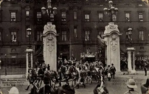 Ak Coronation of King George V., Their Majesties leaving Buckingham Palace