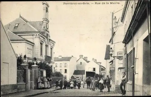 Ak Ferrières en Brie Seine et Marne, Rue de la Mairie