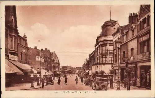 Ak Lens Pas de Calais, Rue de Lille, Geschäfte, Autos