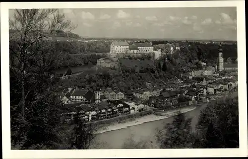 Ak Burghausen an der Salzach Oberbayern, Gesamtansicht, Festung, Kirche