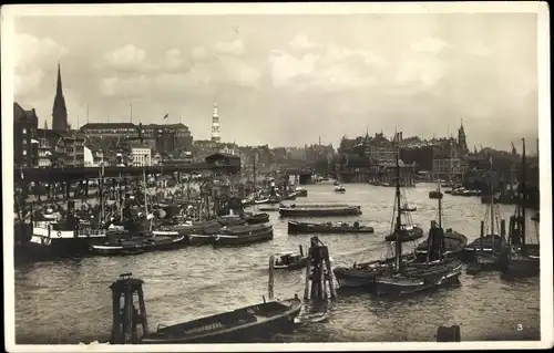 Ak Hamburg, am Hafen, Boote, Schiffe, Gesamtansicht