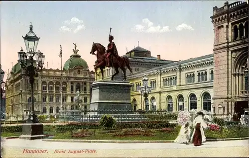 Ak Hannover in Niedersachsen, Ernst August Platz, Garten, Denkmal