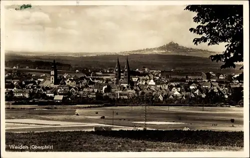 Ak Weiden in der Oberpfalz, Totalansicht, Kirche