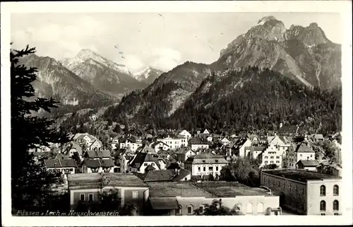 Foto Ak Füssen am Lech Allgäu, Neuschwanstein, Ort, Berge