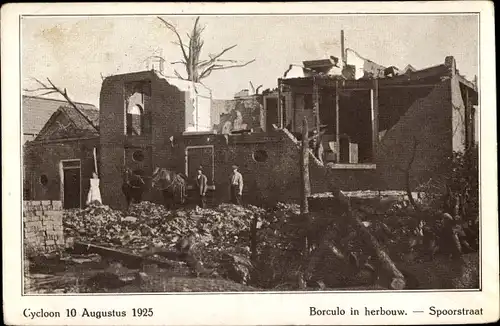 Ak Borculo Gelderland, De Verwoesting, Spoorstraat, Cycloon 10 Augustus 1925