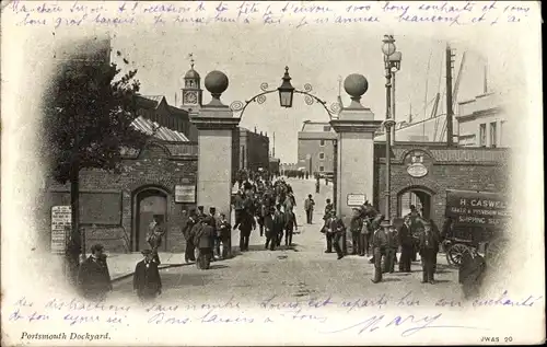 Ak Portsmouth Hampshire England, Dockyard