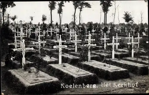 Foto Ak Westflandern Belgien, Deutscher Soldatenfriedhof Koelberg, Koelenberg Kerkhof