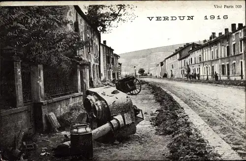 Ak Verdun Meuse, Straßenpartie, Kriegszerstörung 1. WK