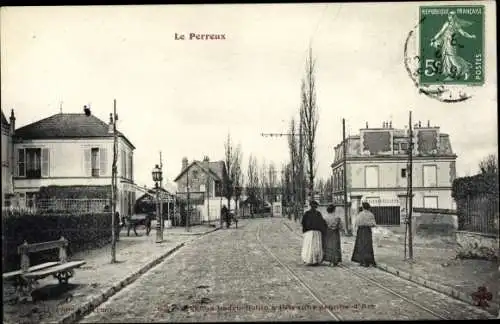 Ak Perreux Val de Marne, Avenue Jeanne d'Arc, Avenue Ledru Rollin